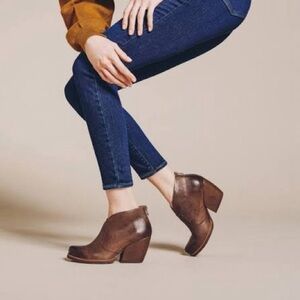 Korks Brown Leather Gemini Bootie Ankle Boot Women’s Size 9 Block Heel Western